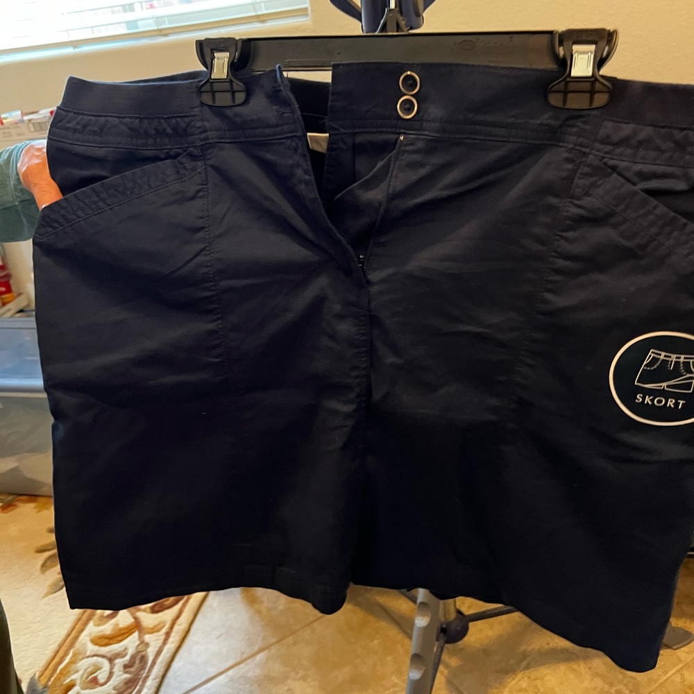 Skort